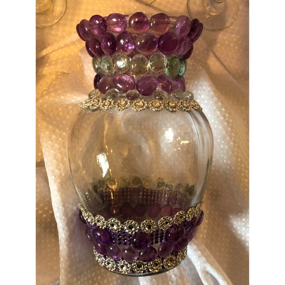 Vase with Water Glasses in Purple - Picture 4 of 4